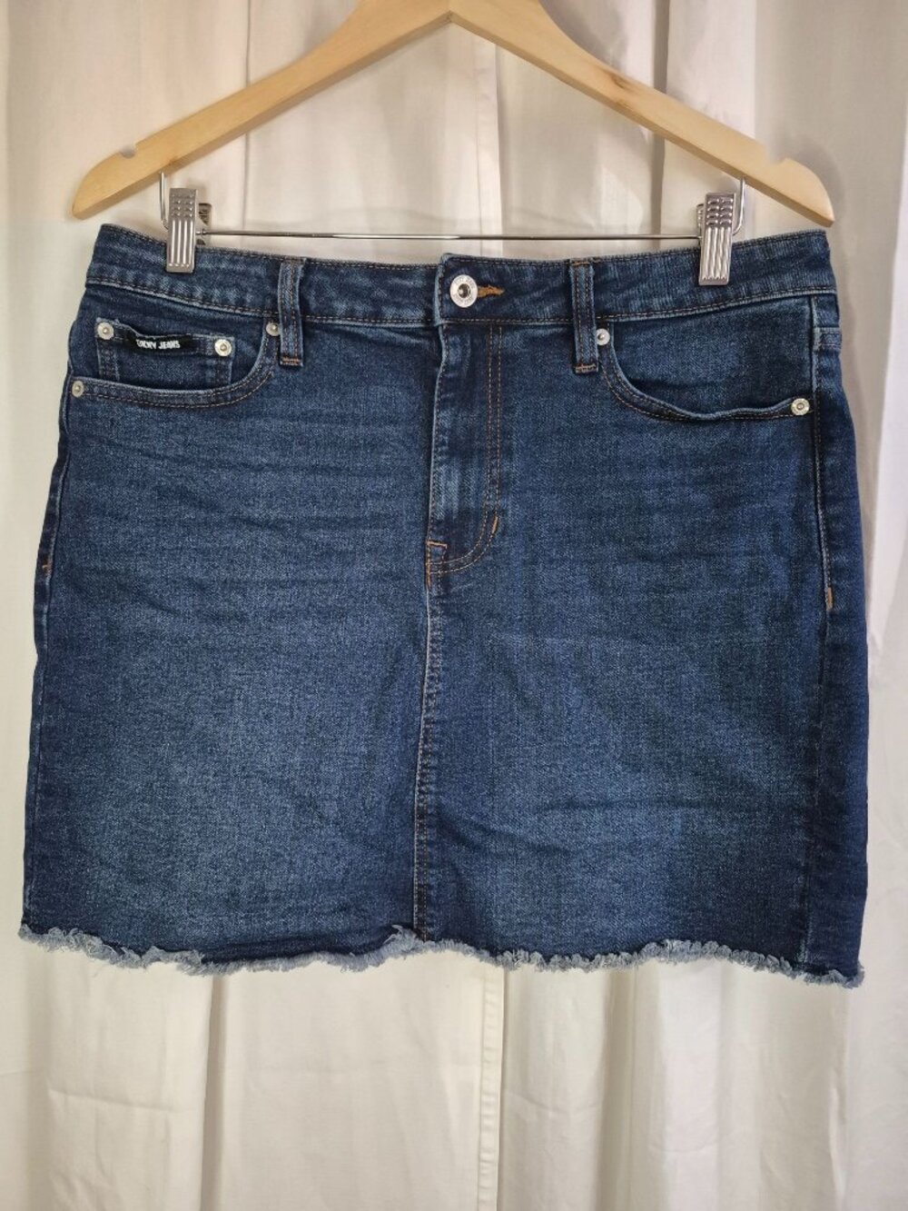 DKNY 12 Dark Wash Denim Retro Cowgirl Boho Raw Stretch Classic Outdoor Skirt